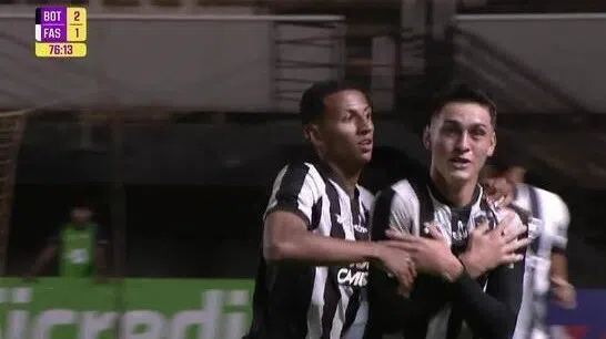 Botafogo 2 x 1 Fast: Virada, polêmica e gol anulado na Copinha 2025