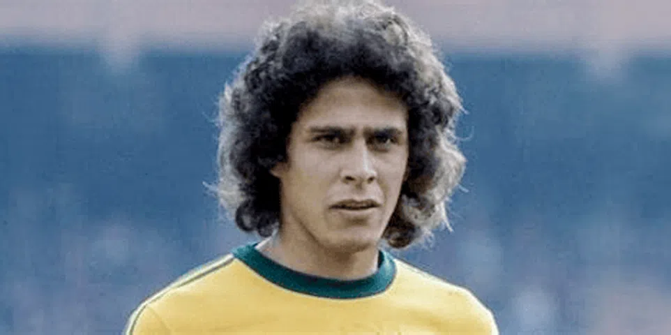 Roberto Dinamite: A Explosão que Abalou os Gramados