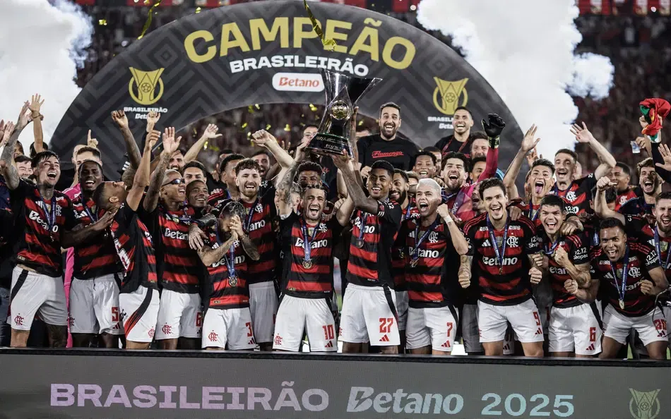 Flamengo: enéacampeão ou octacampeão?