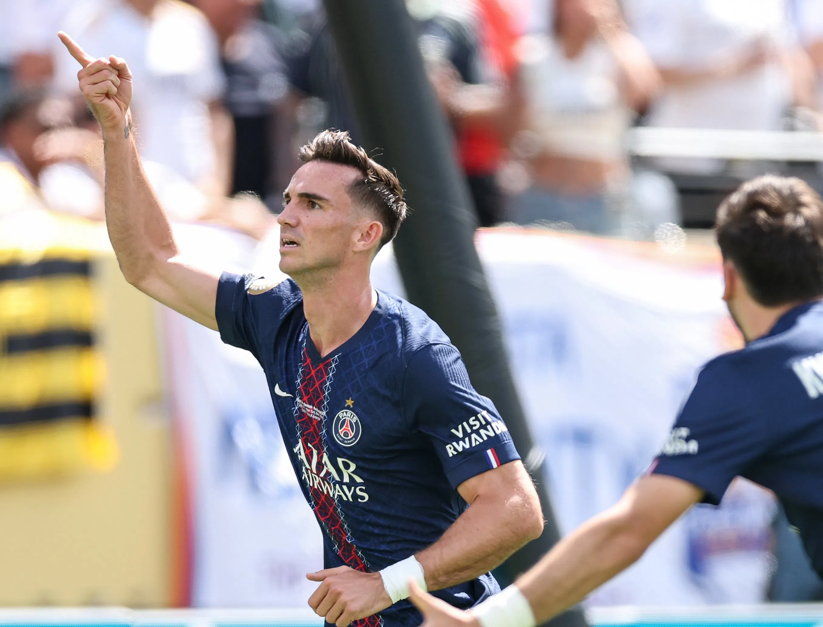 PSG atropela o Real Madrid e enfrentará o Chelsea na final do Mundial de Clubes; confira como foi a partida