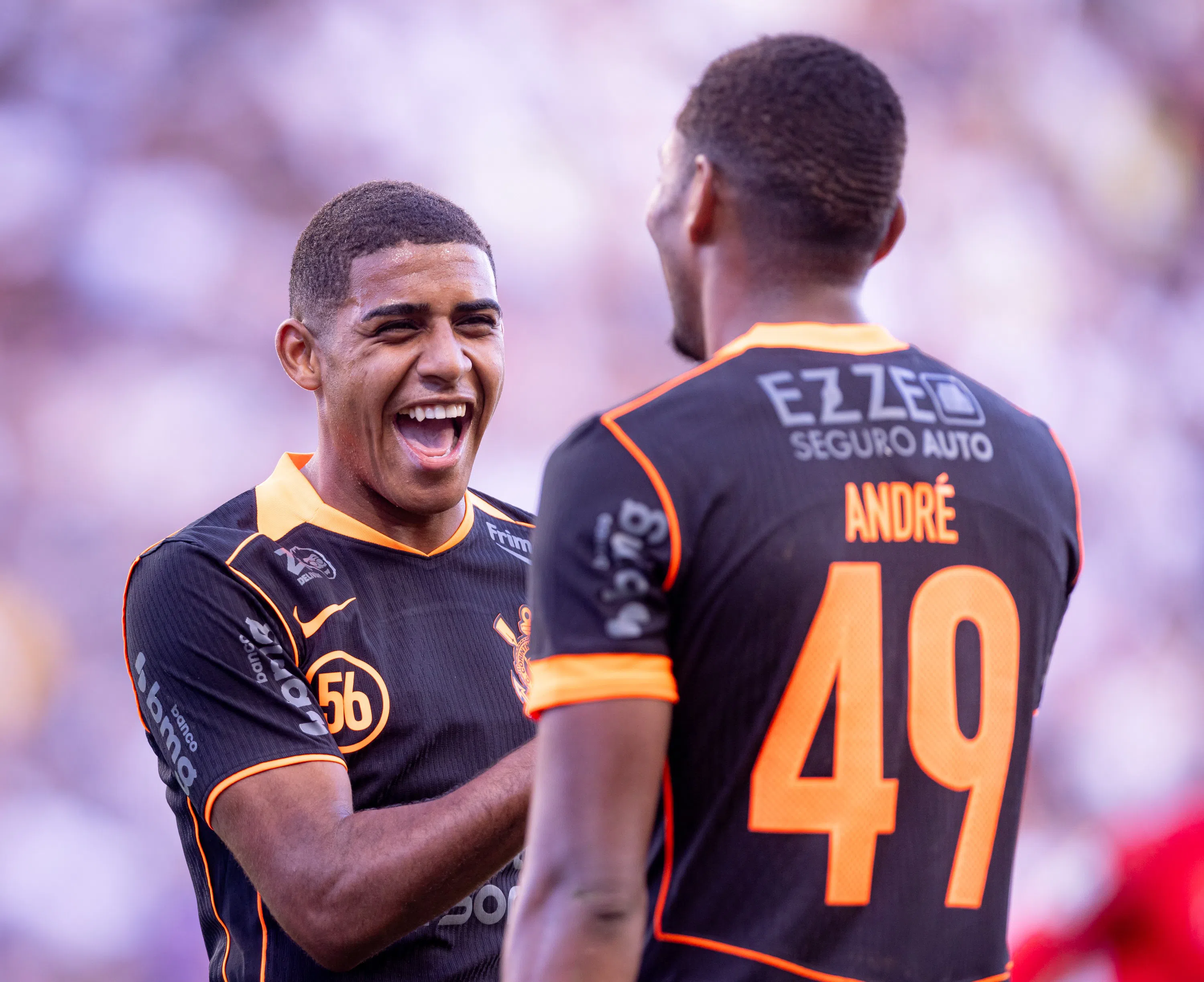 Corinthians tem segundo tempo mágico, domina a Ponte Preta e estreia com vitória no Paulistão; confira como foi o jogo