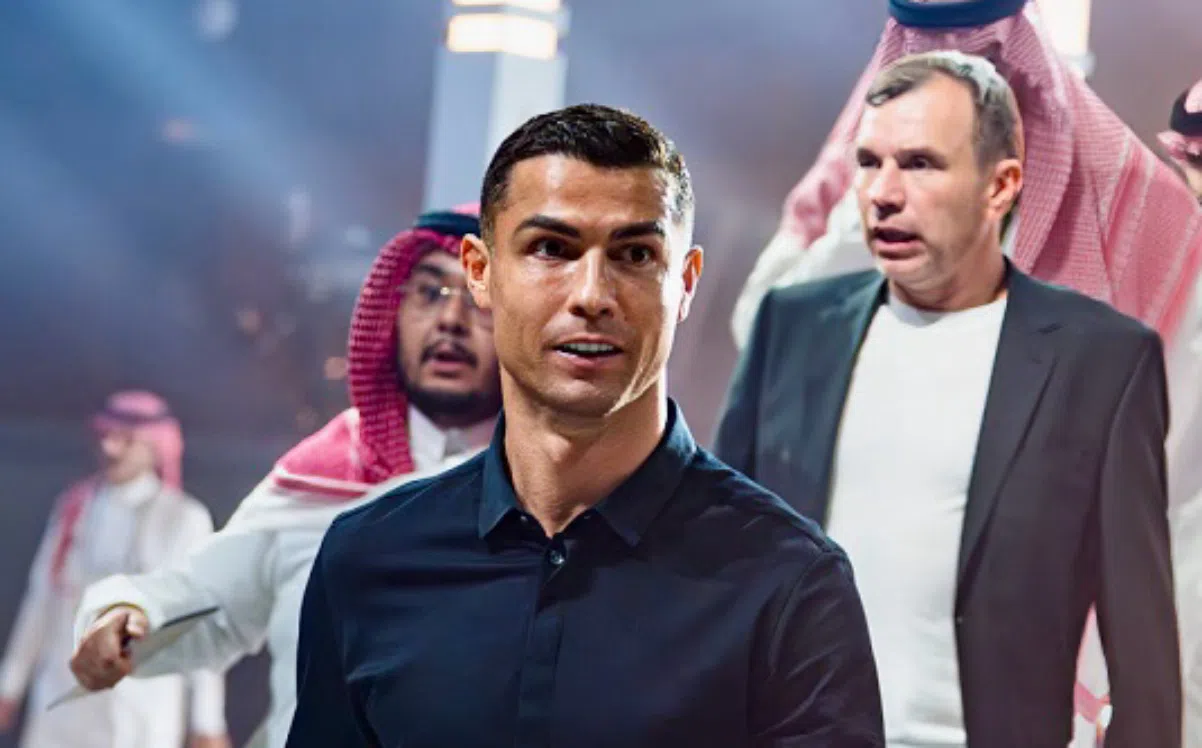 Cristiano Ronaldo sorri em evento do Al Nassr. Reprodução/Instagram