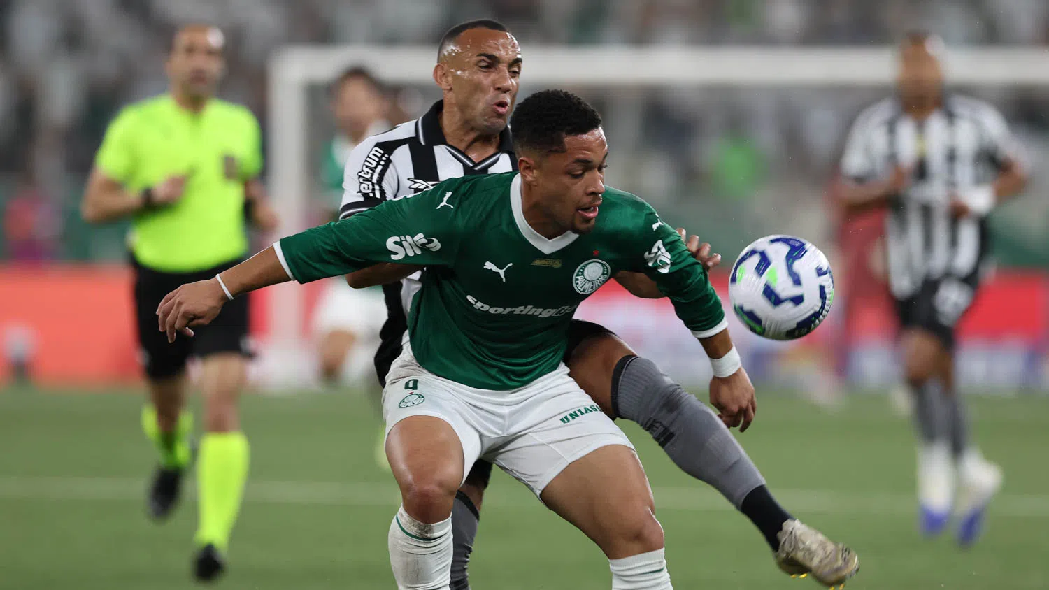 Palmeiras x Internacional hoje (13) ao vivo: Saiba onde assistir, horário e escalações do jogo da Série A