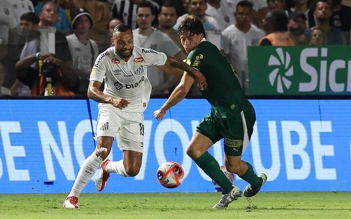 Santos x Palmeiras: palpites, escalações e onde assistir ao clássico da Vila