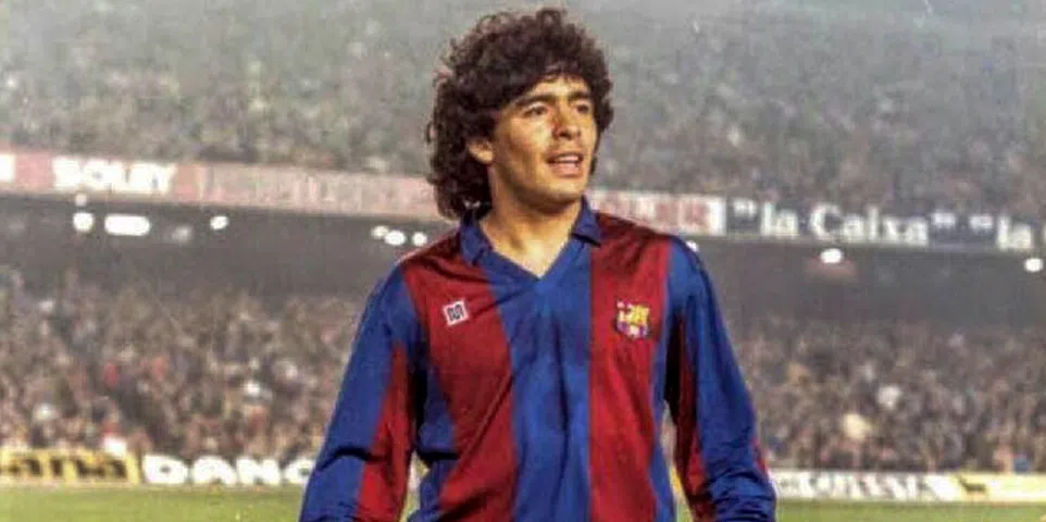 A Camisa Retrô de Maradona no Barcelona: Um Ícone do Futebol e da Nostalgia
