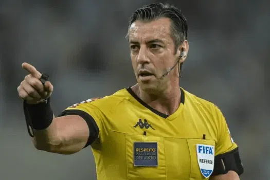 Raphael Claus: O Equilíbrio Entre Precisão e Paixão pelo Futebol Brasileiro