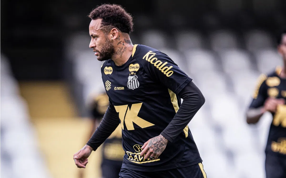 Neymar durante treinamento do Santos na Vila Belmiro - Foto: Raul Baretta/Santos