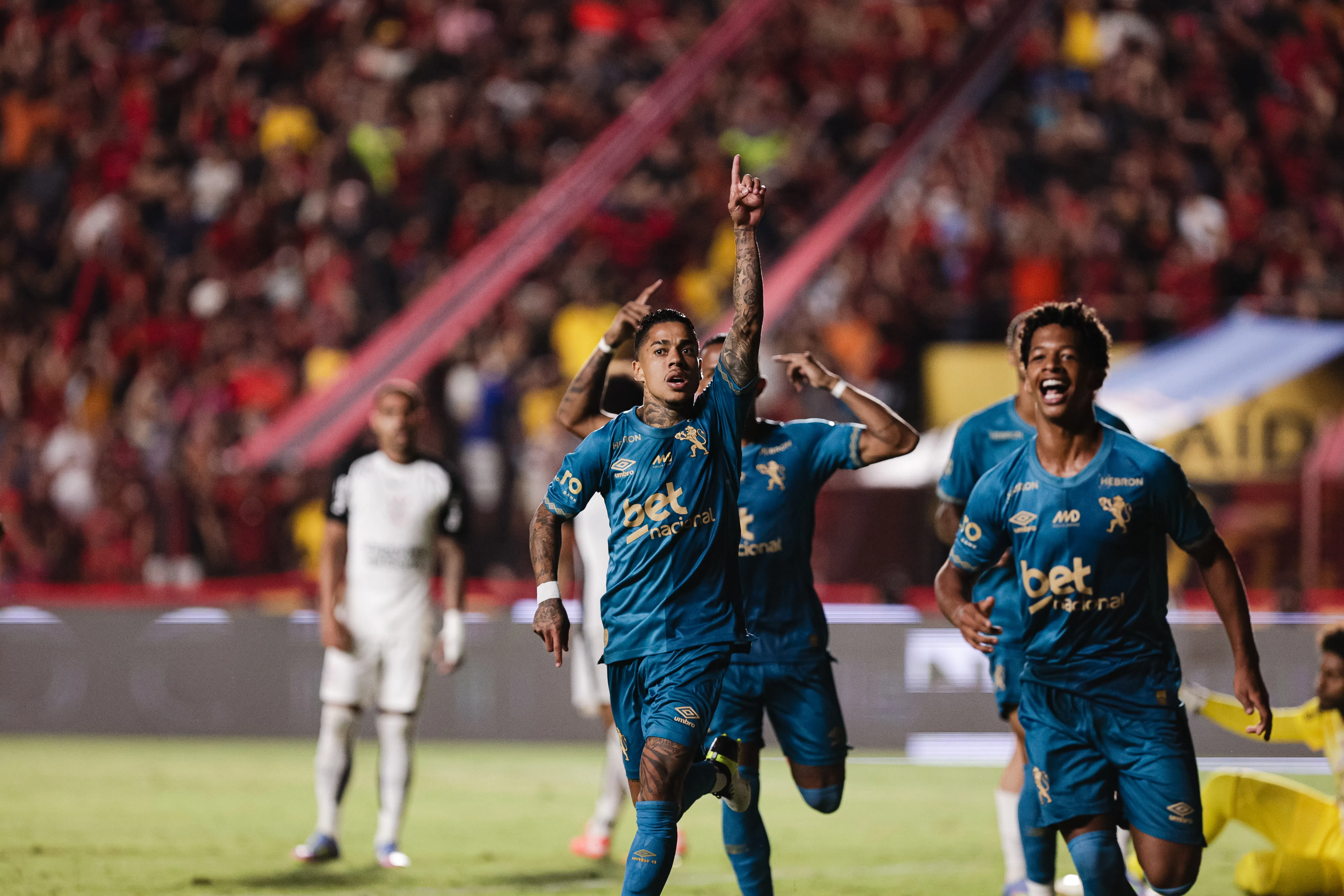 Sport é melhor, bate o Corinthians e vence o primeiro jogo em casa no Brasileirão; veja como foi a partida