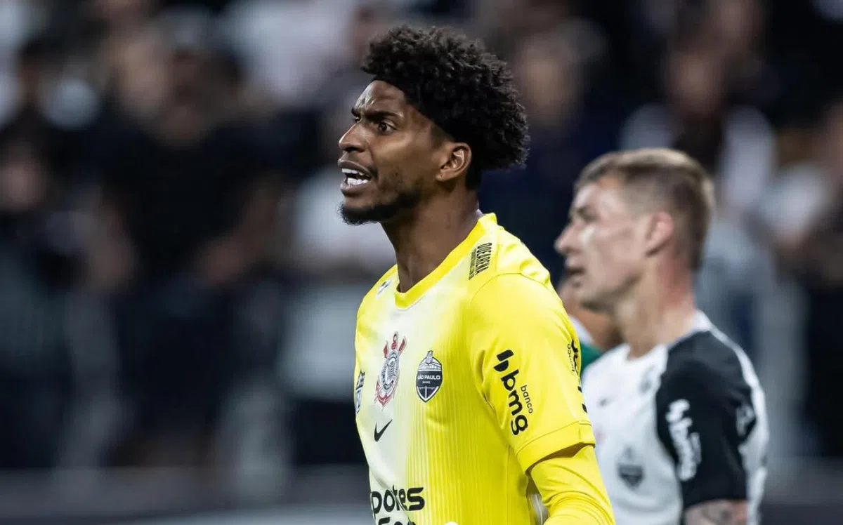 Corinthians confirma luxação de Hugo Souza e goleiro preocupa para jogo contra o Vitória