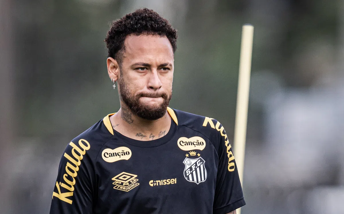 Neymar prioriza equipe particular ao invés do Santos para se recuperar de lesão