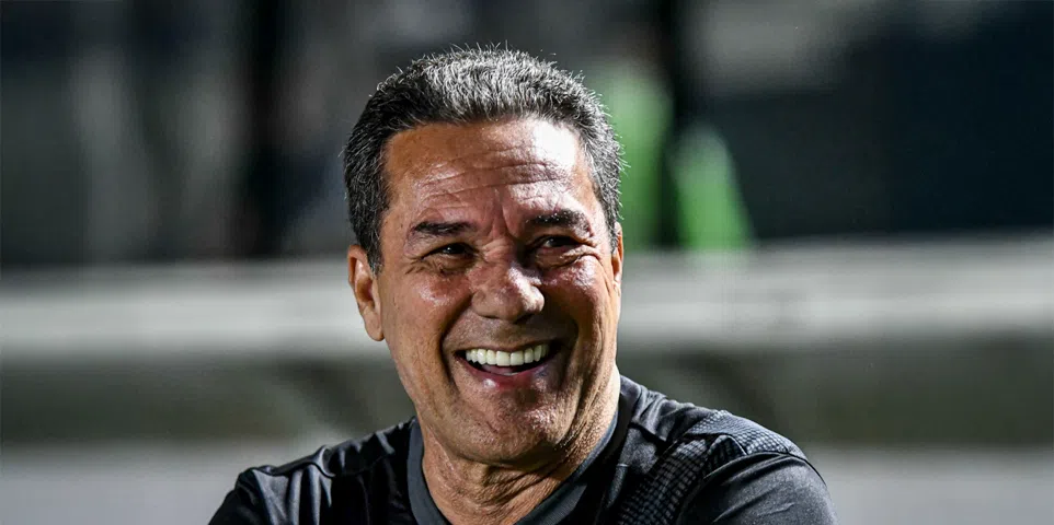 Vanderlei Luxemburgo: Conquistas e Momentos Marcantes no Futebol Brasileiro