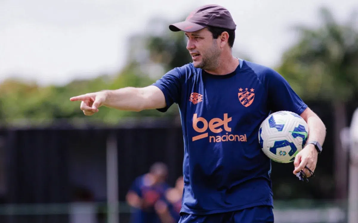 Daniel Paulista, ex-técnico do Sport na Série A 2025 - Foto: Paulo Paiva/Sport