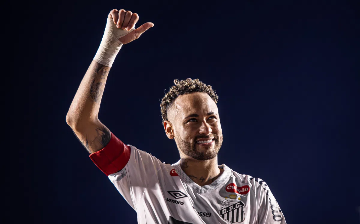 Santos: Neymar desabafa após marcar contra o Sport e critica rumores sobre lesão