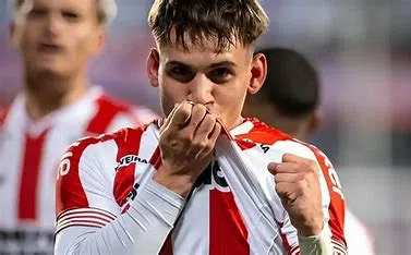 Joaquín Lavega: Fluminense antecipa-se a rivais e acerta com Uruguaio